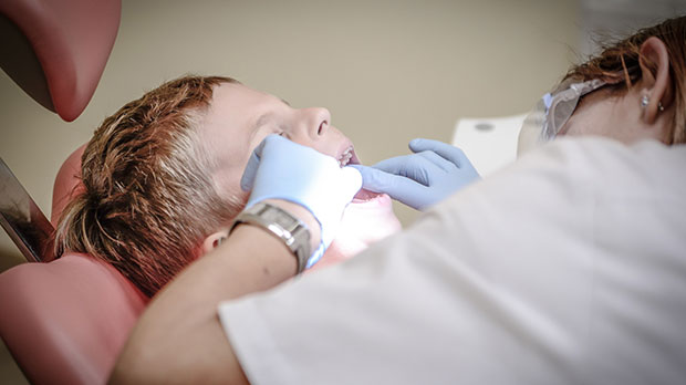 Лечение осложнений после удаления зуба
