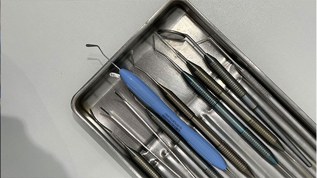 Что такое и из чего складывается цена под ключ на имплантацию зубов?